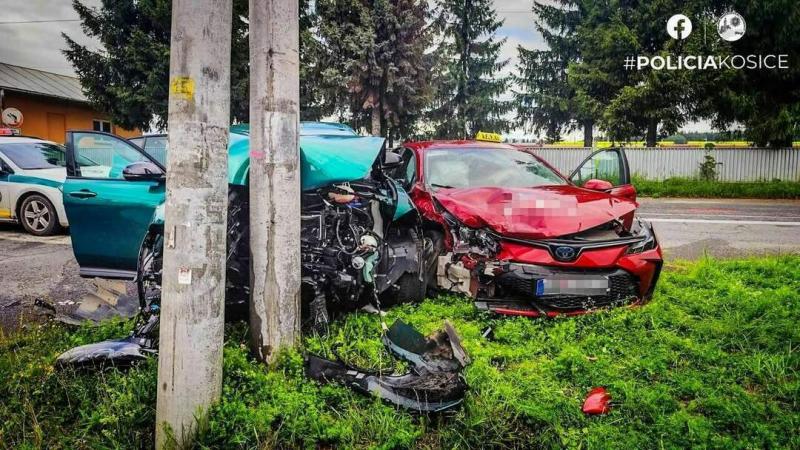Egy taxisofőr balesetet idézett elő, és a helyszíni drogtesztje pozitív eredményt mutatott.