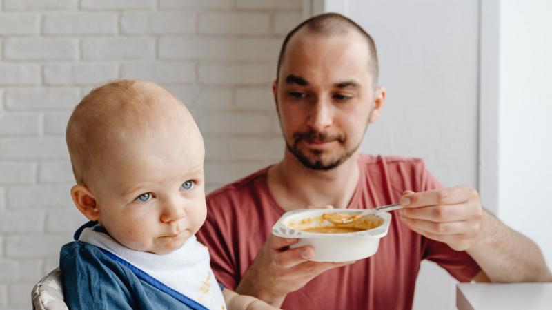 Kedves Szülők! Fontos hír érkezett: egy bébiétel visszahívásra került! Kérjük, nézzék át otthon a készleteiket!