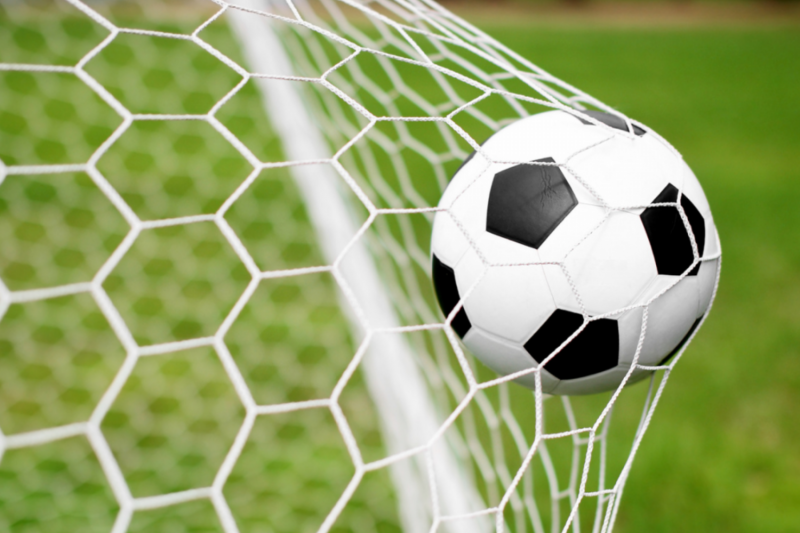 A trófeán kívül a Bajnokok Ligájába való kvalifikáció is a tét az Európa-liga angol házidöntőjében.