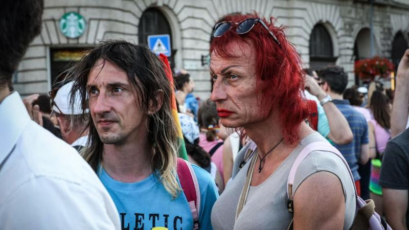 Transz férfiak és nem binárisok: a BKK a Pride előtt LMBTQ-kisokossal érzékenyítette munkatársait.